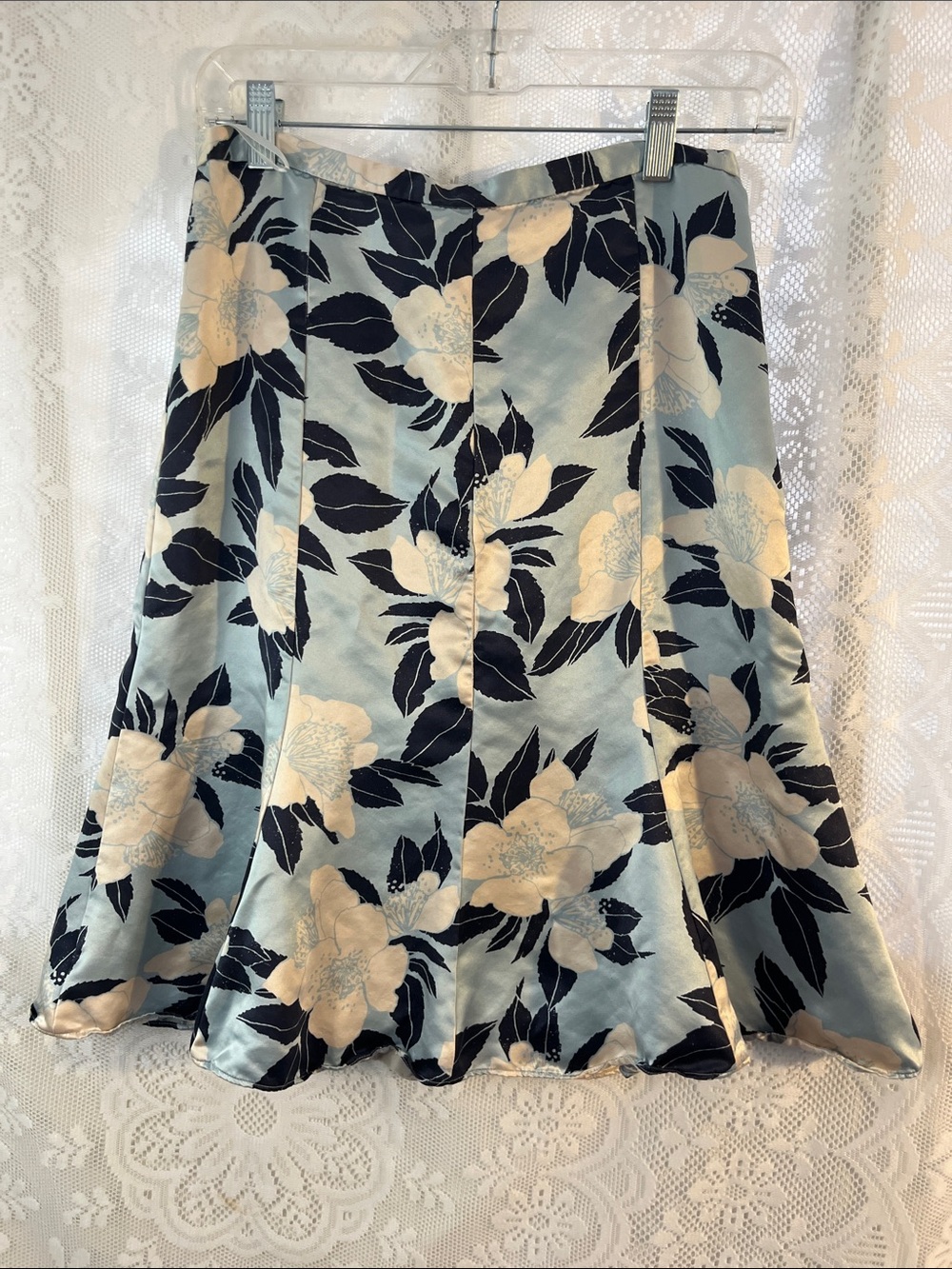 Banana Republic Silk Floral A-Line Skirt in Light Blue and Cream 2